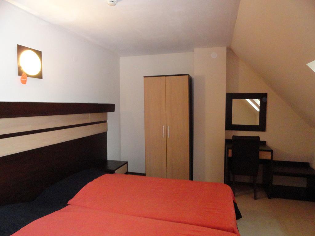Hotel Byalo More Баните Номер фото