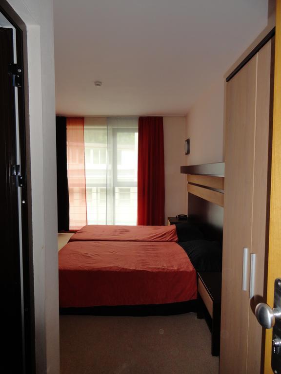 Hotel Byalo More Баните Номер фото
