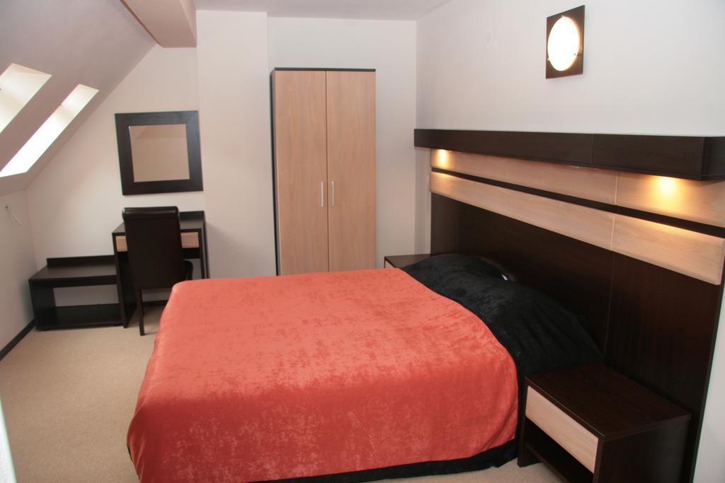Hotel Byalo More Баните Номер фото