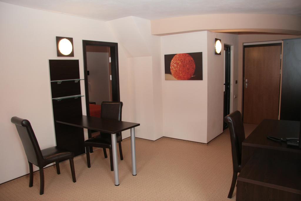 Hotel Byalo More Баните Номер фото