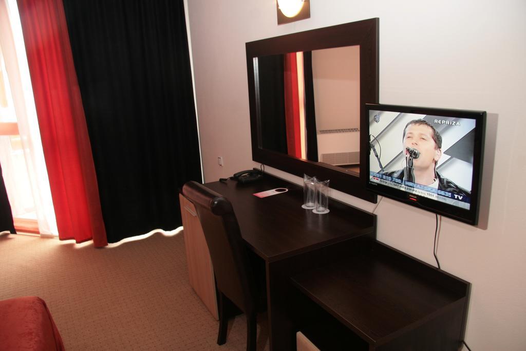 Hotel Byalo More Баните Номер фото