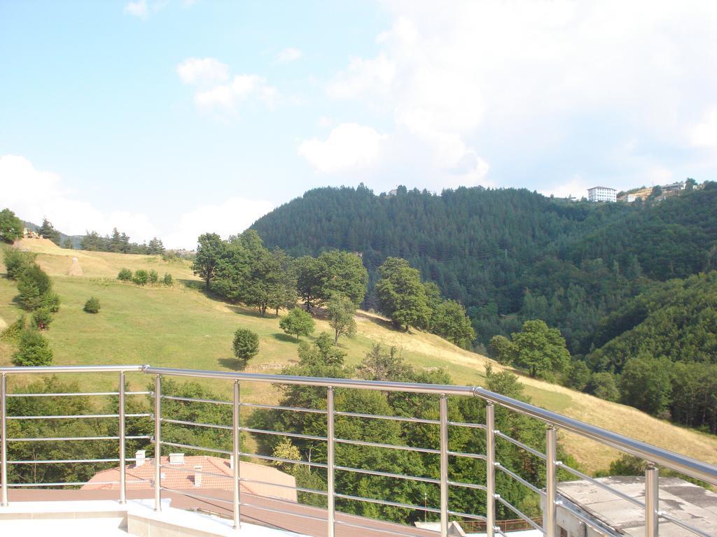 Hotel Byalo More Баните Экстерьер фото