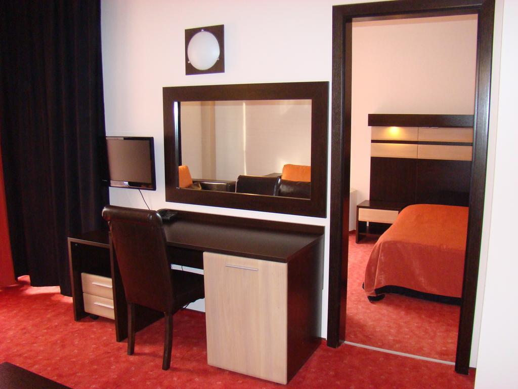 Hotel Byalo More Баните Номер фото