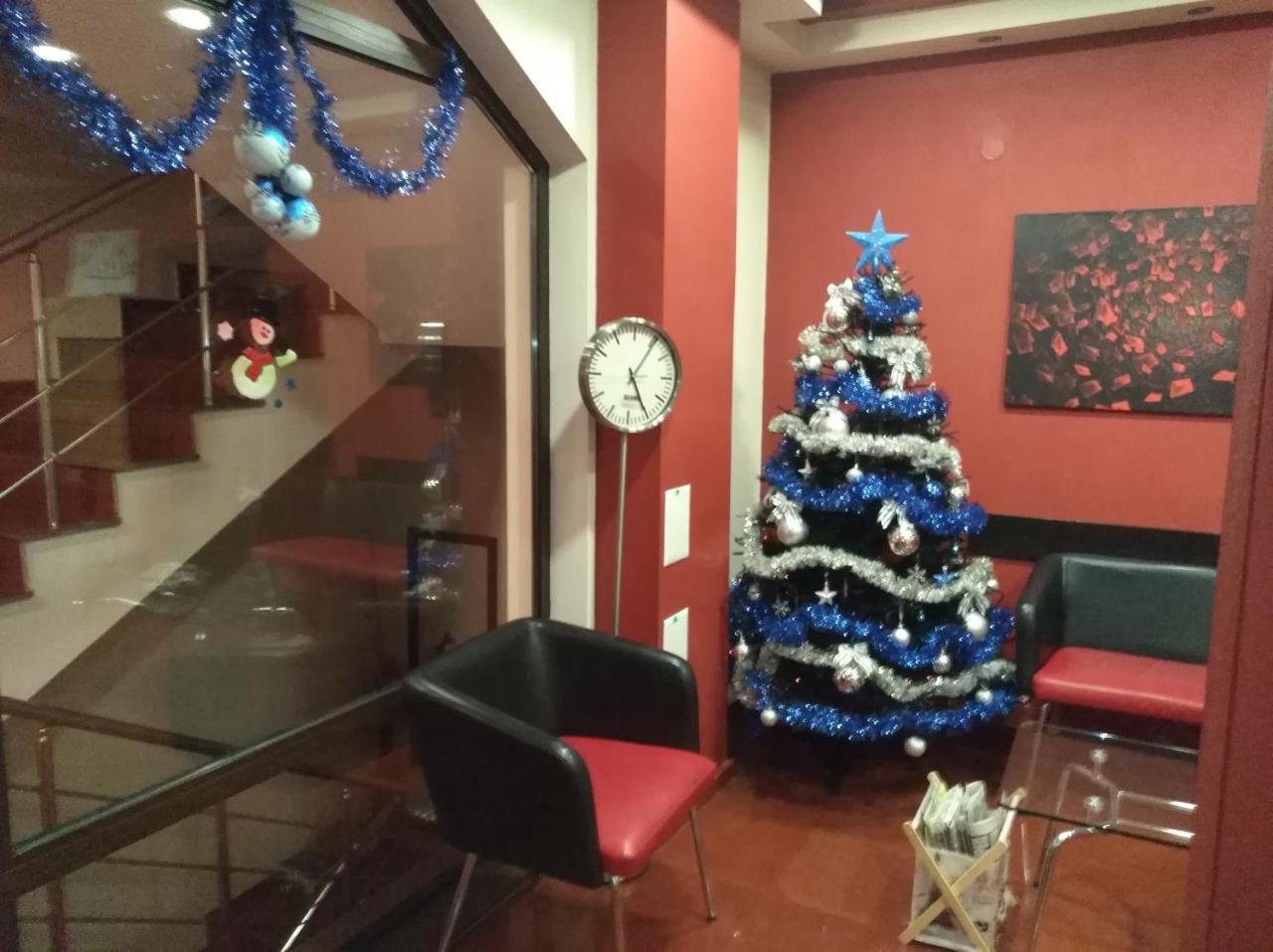 Hotel Byalo More Баните Экстерьер фото